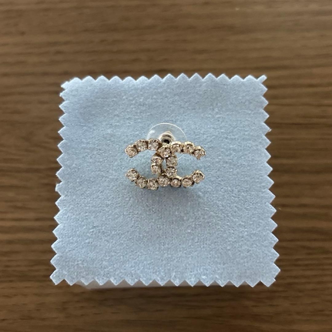 Myday公式アカウント01さま専用CHANEL ラインストーンピアス片耳