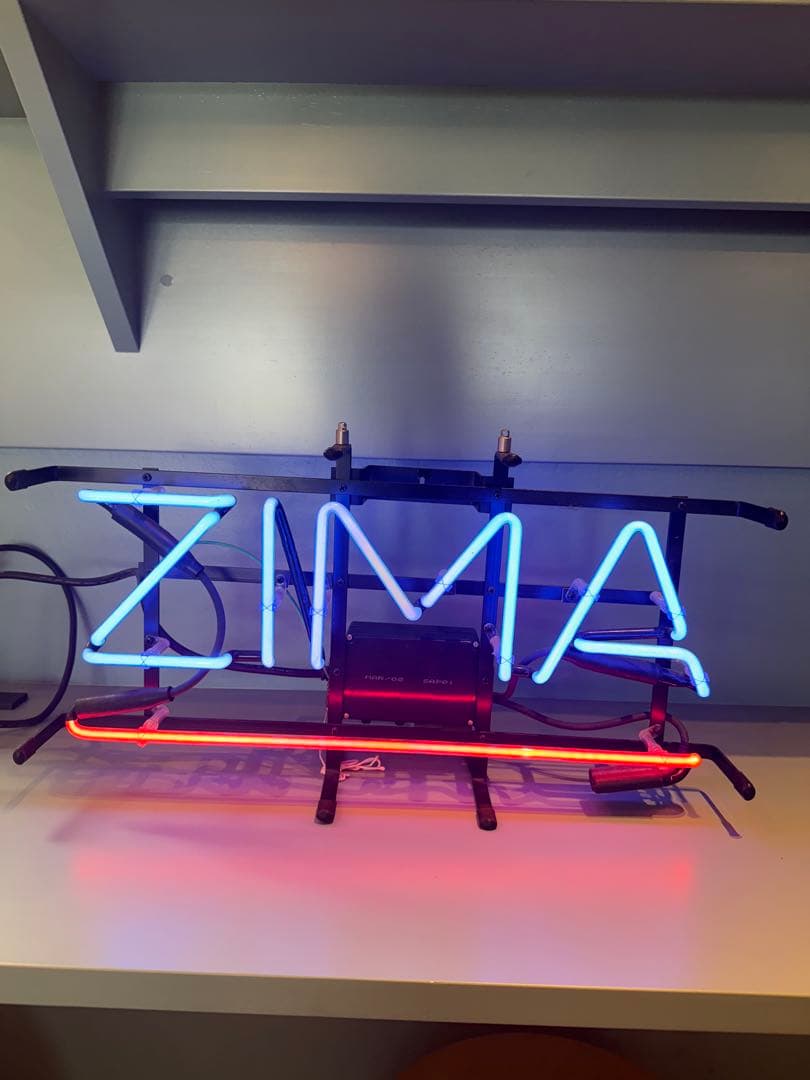 ZIMA ネオン看板