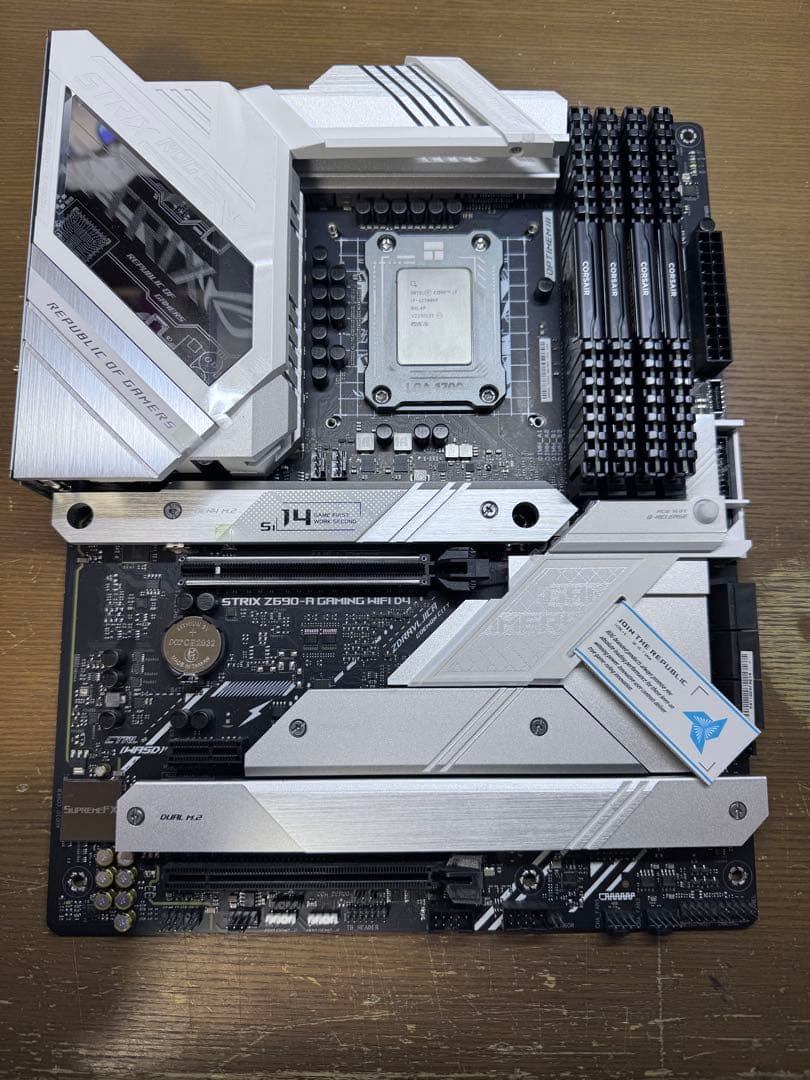 ROG STRIX Z690-A WiFi D4+i7 12700KF メモリ