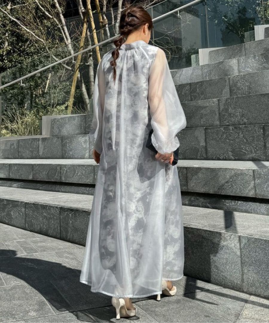 フローラル柄シースルーロングドレス 値下げ可能