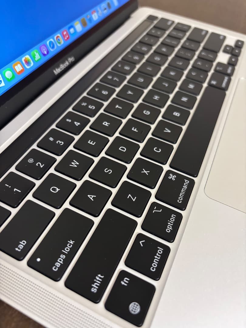 MacBook本体 MacBook Pro 2020 M1 13inch 16GB 512GB