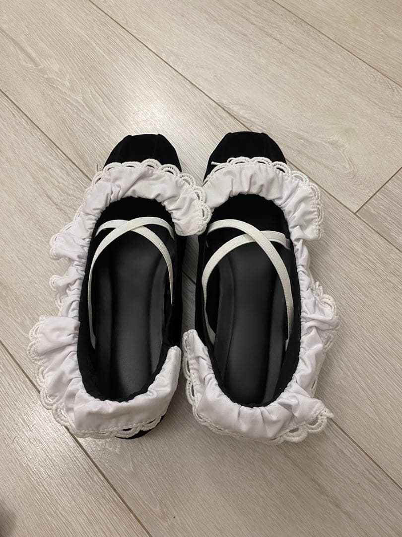 Bibiy. B. LACE BALLERINAS ビビィフラットバレエシューズ