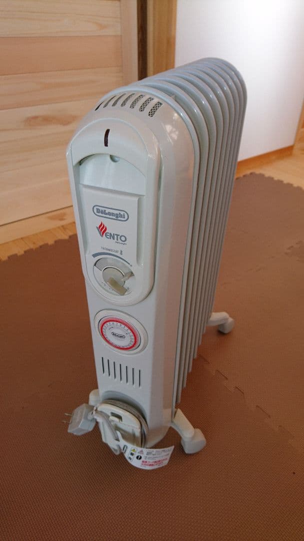 デロンキ オイルヒーター ストーブ  電気ストーブ ガレージ 暖房