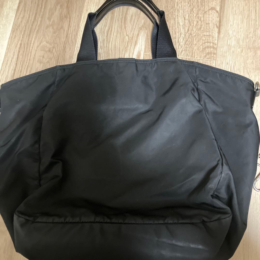 プラダ　ナイロントートバッグ