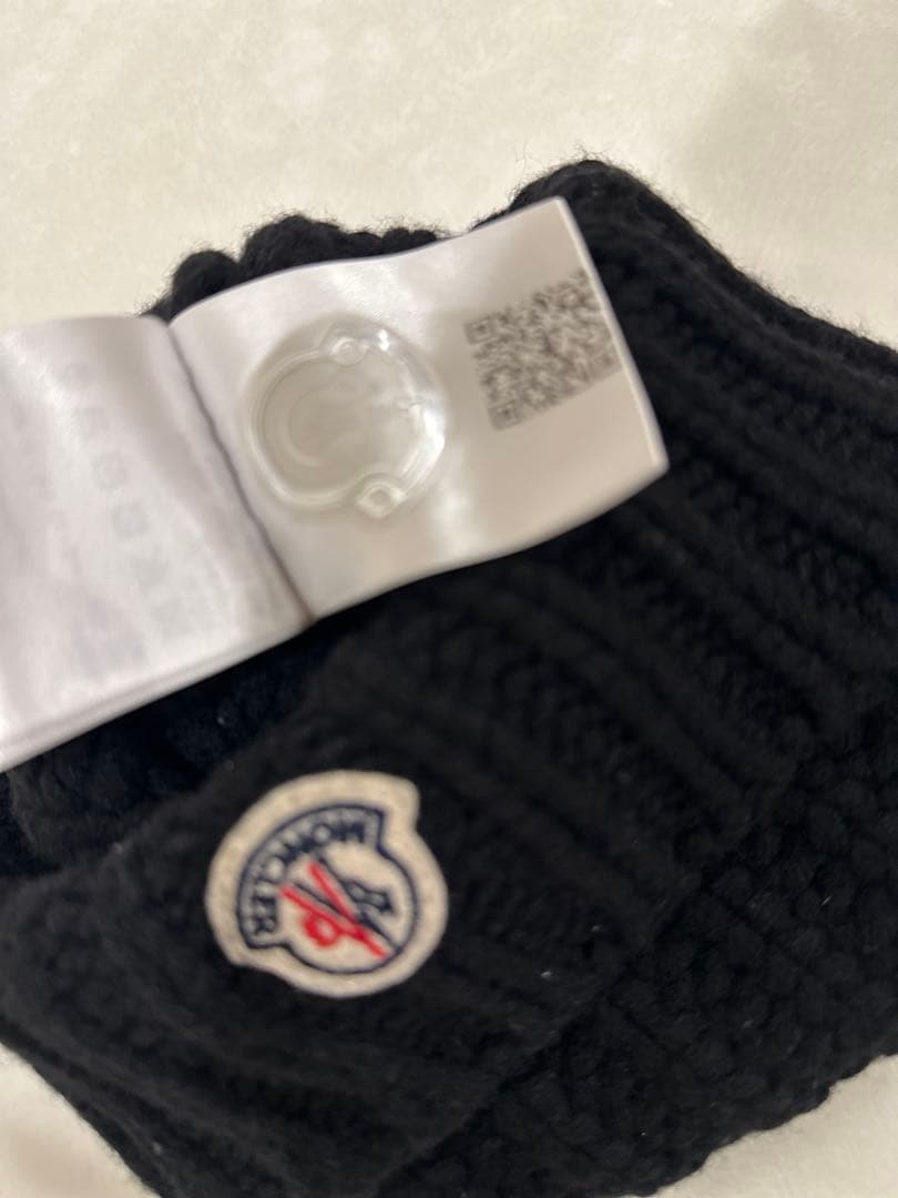 新作モンクレール黒のニット帽