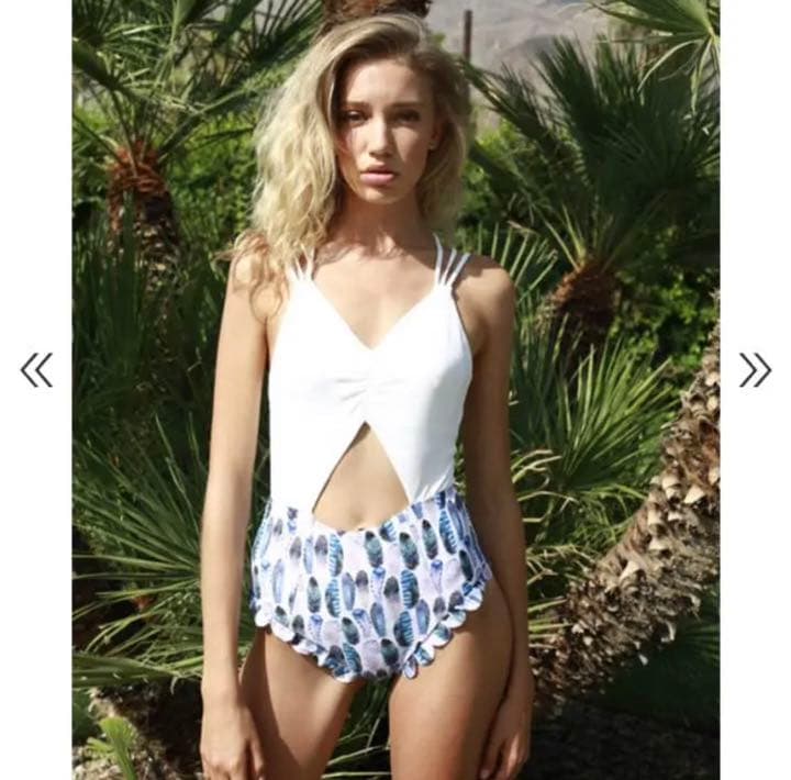 alexiastam フェザー ビキニ