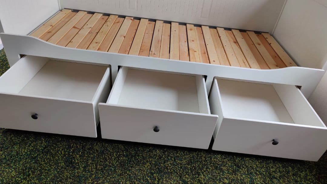 4月26日（午前）まで【配送不可、現地引取のみ】IKEA BRIMNES