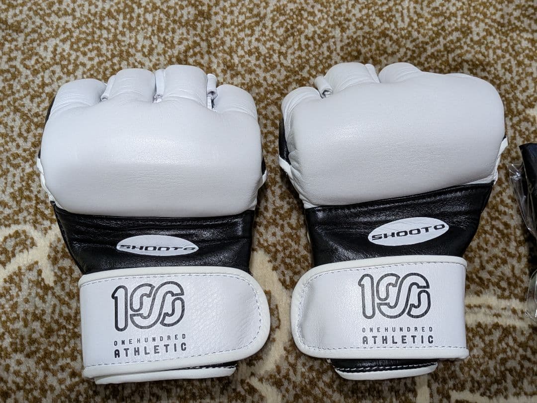 ★限定完売品★ISAMI×100Athletic 修斗オープンフィンガーグローブ