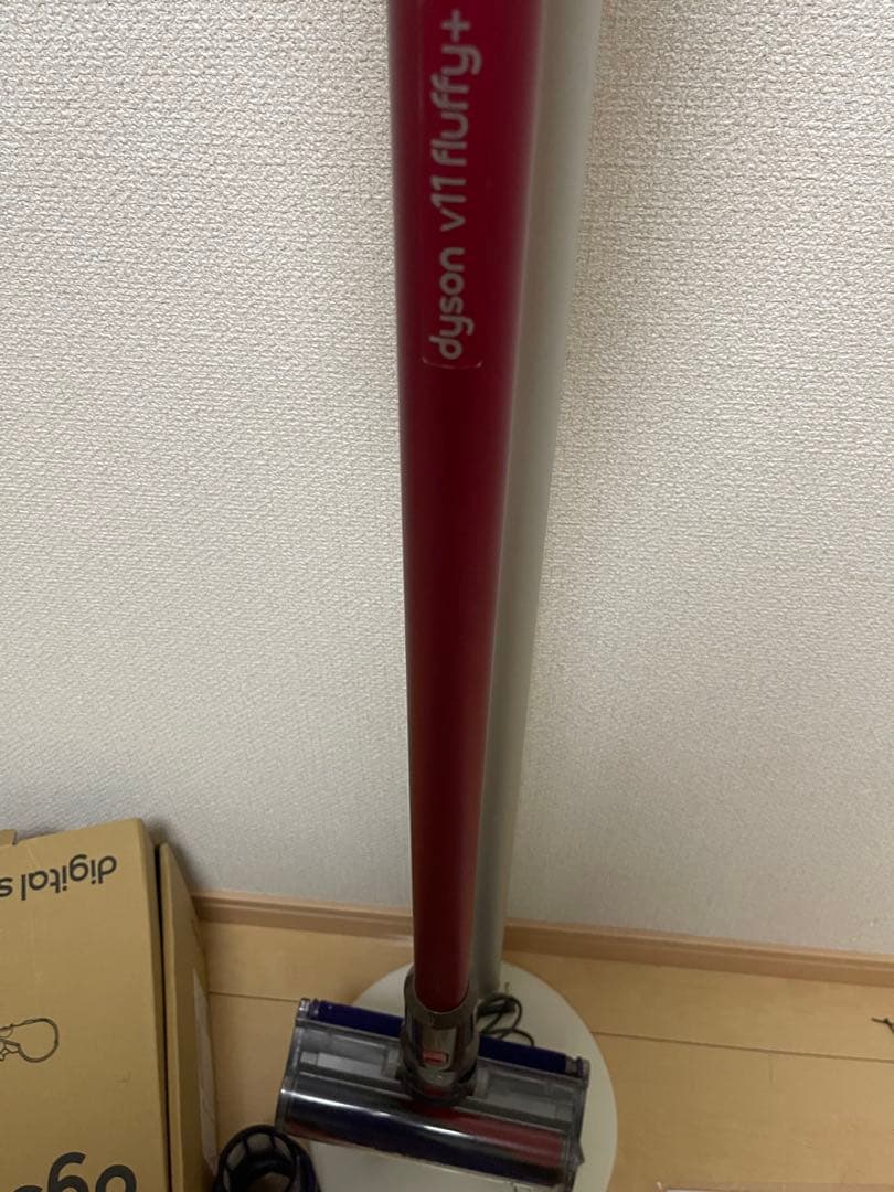 【美品)Dyson コードレスクリーナー V11 sv14 スタンド付け