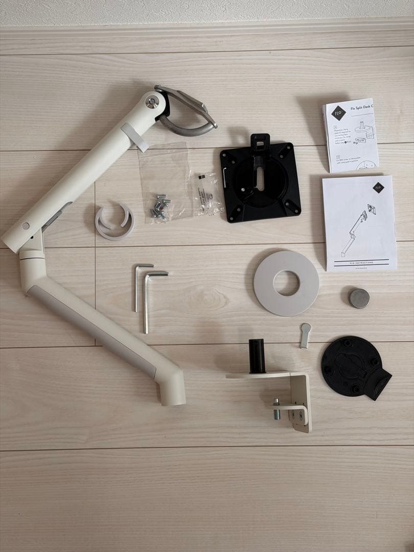 Flo Monitor Arm ハーマンミラー モニターアーム VESA対応