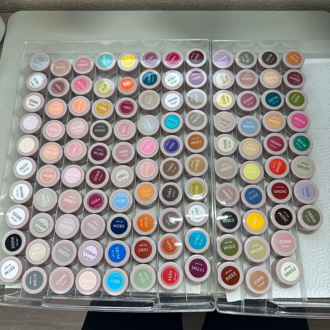 【美品】カラージェル各種 リッカジェル 大量 まとめ売り ケース付き 118色