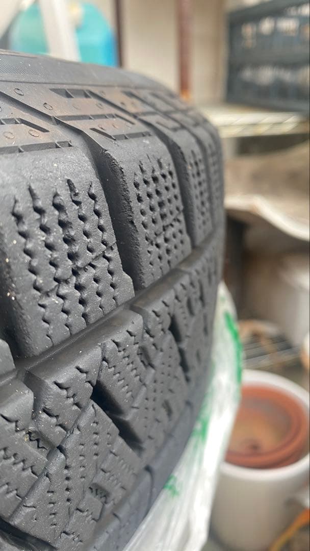 専用@スタッドレスタイヤ　4本　firelli 185 60 15インチ