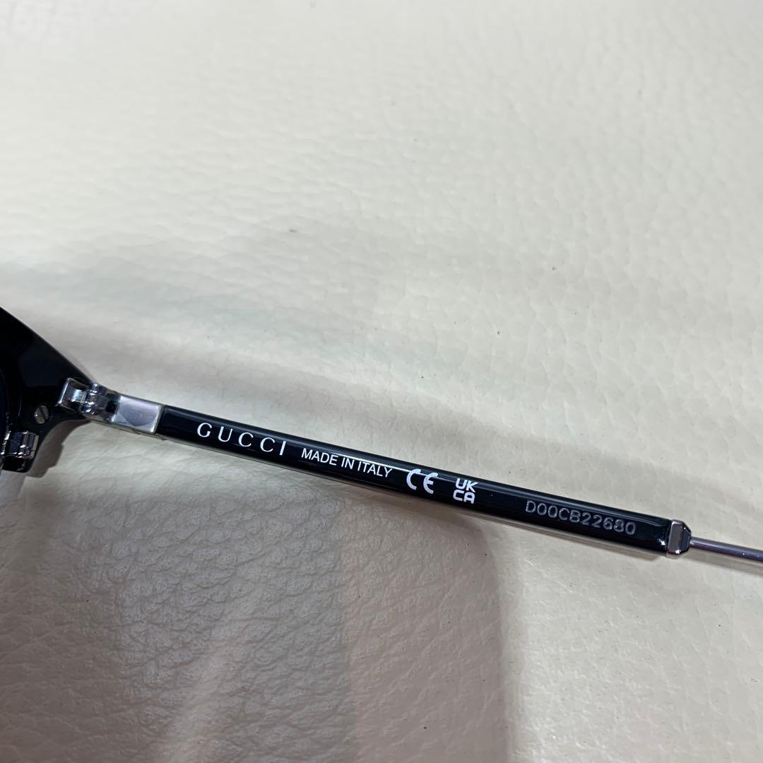 ☆ほぼ未使用☆GUCCI　サングラス　スクエア　アジアンフィット　軽量　黒