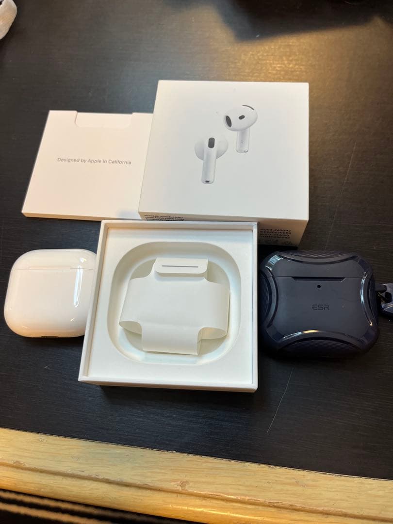 【イヤホン新品】Apple AirPods4 ノイズキャンセリング搭載モデル