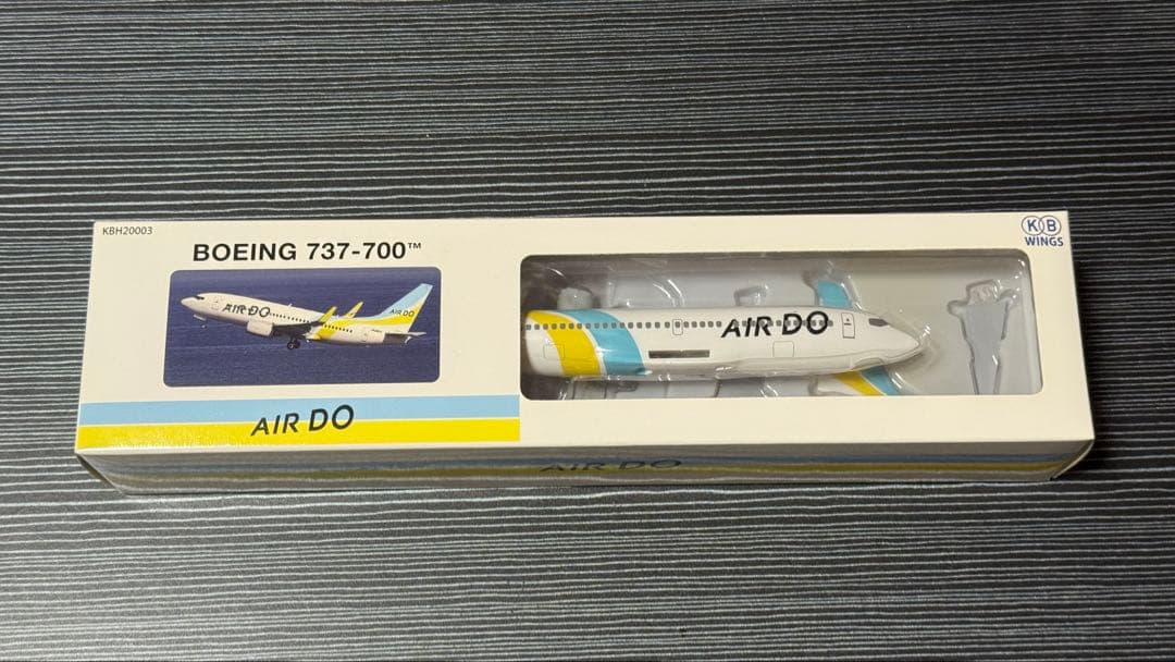 未開封 1/200 B737-700 AIRDO エア・ドゥ JA01AN