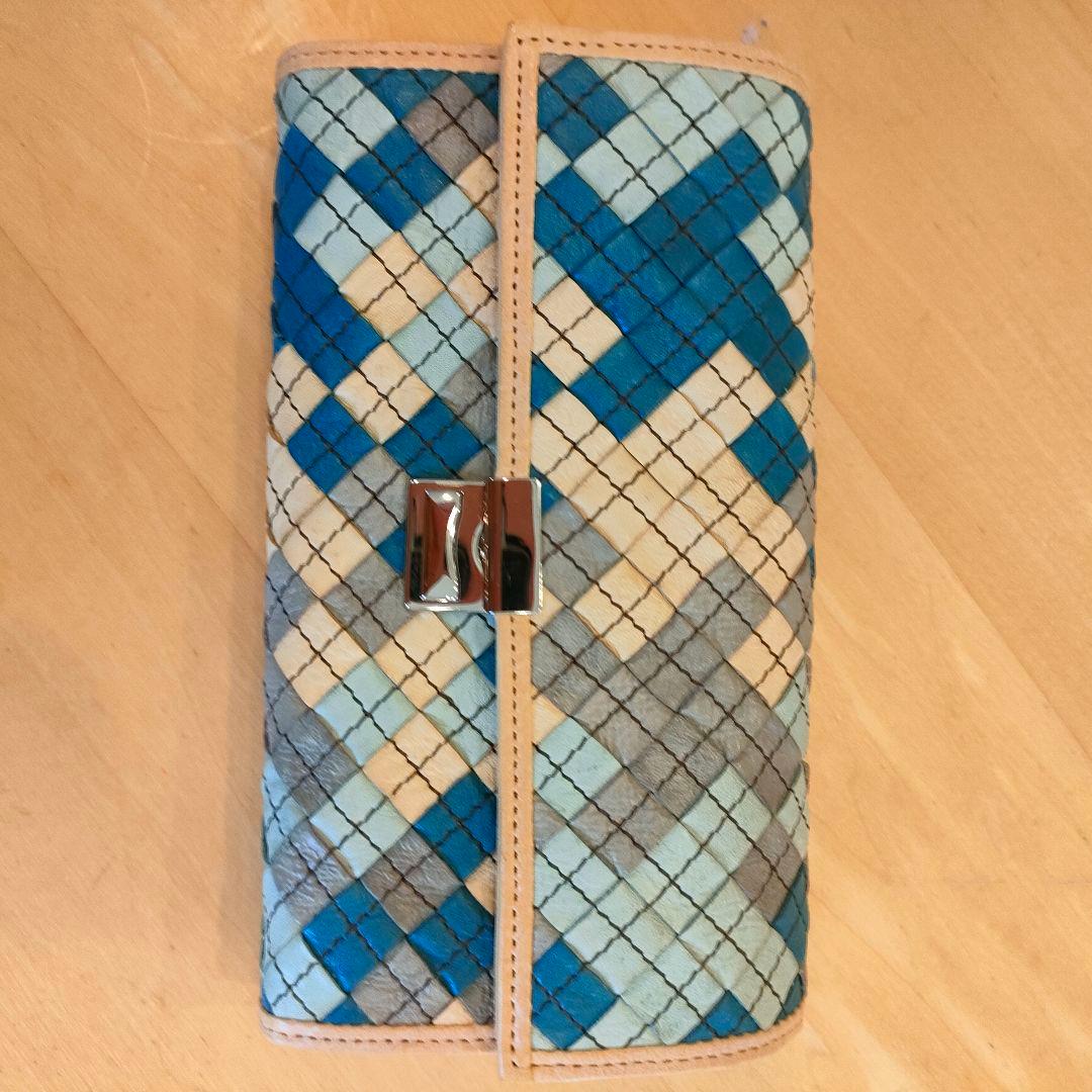 新品未使用 isolaギャルソン長財布　カリオカメッシュ三段錠　本革アイソラ財布