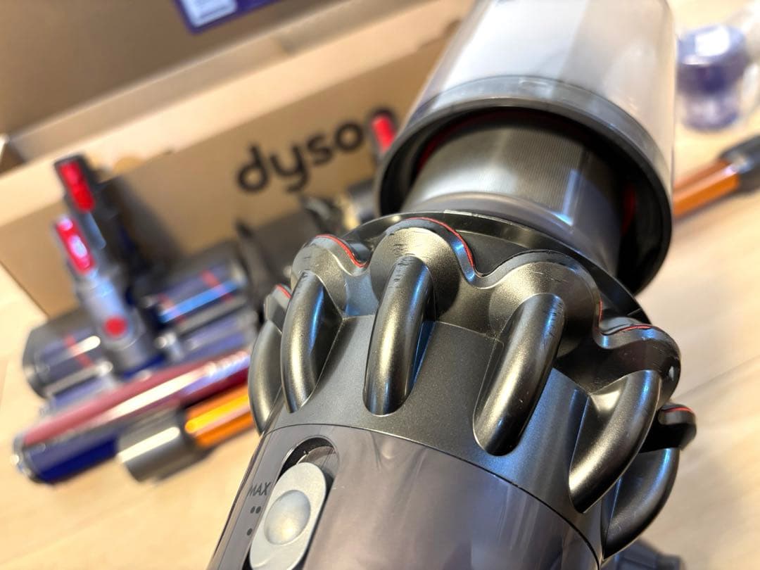 ダイソン　Dyson Cyclone V10 SV12 各種アタッチメント付き
