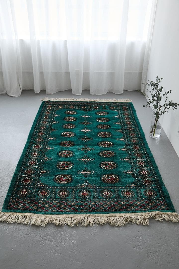 希少　ヴィンテージラグ　ラホール産　トライバルラグ（208×127cm）緑