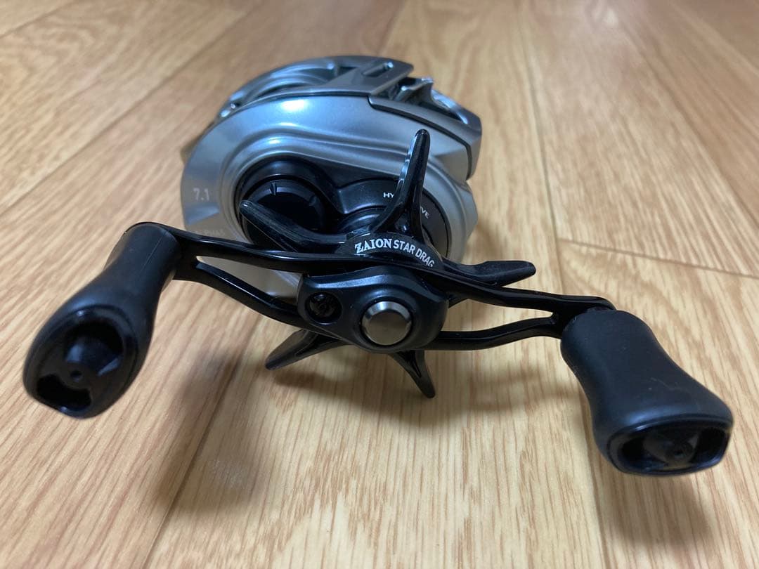 ダイワ　アルファス SV TW 800H　　ベイトリール