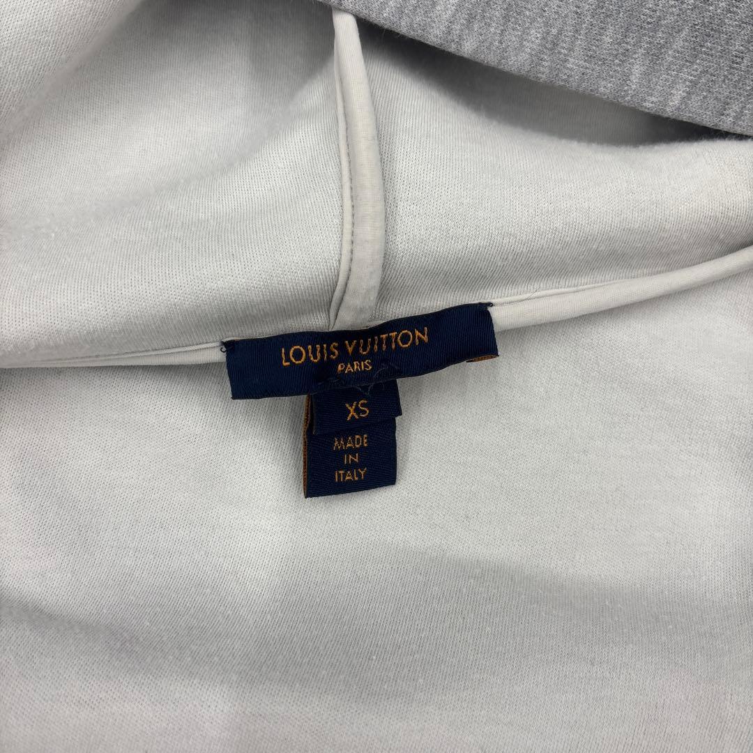 ルイヴィトンパーカー　サイズXS