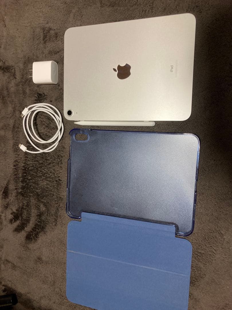 美品　iPad第10世代