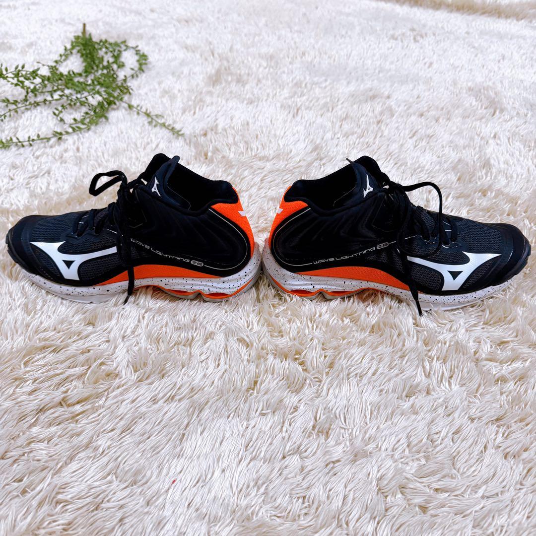 【未使用】MIZUNO　ミズノ　ウェーブライトニング Z6 バレーシューズ　24