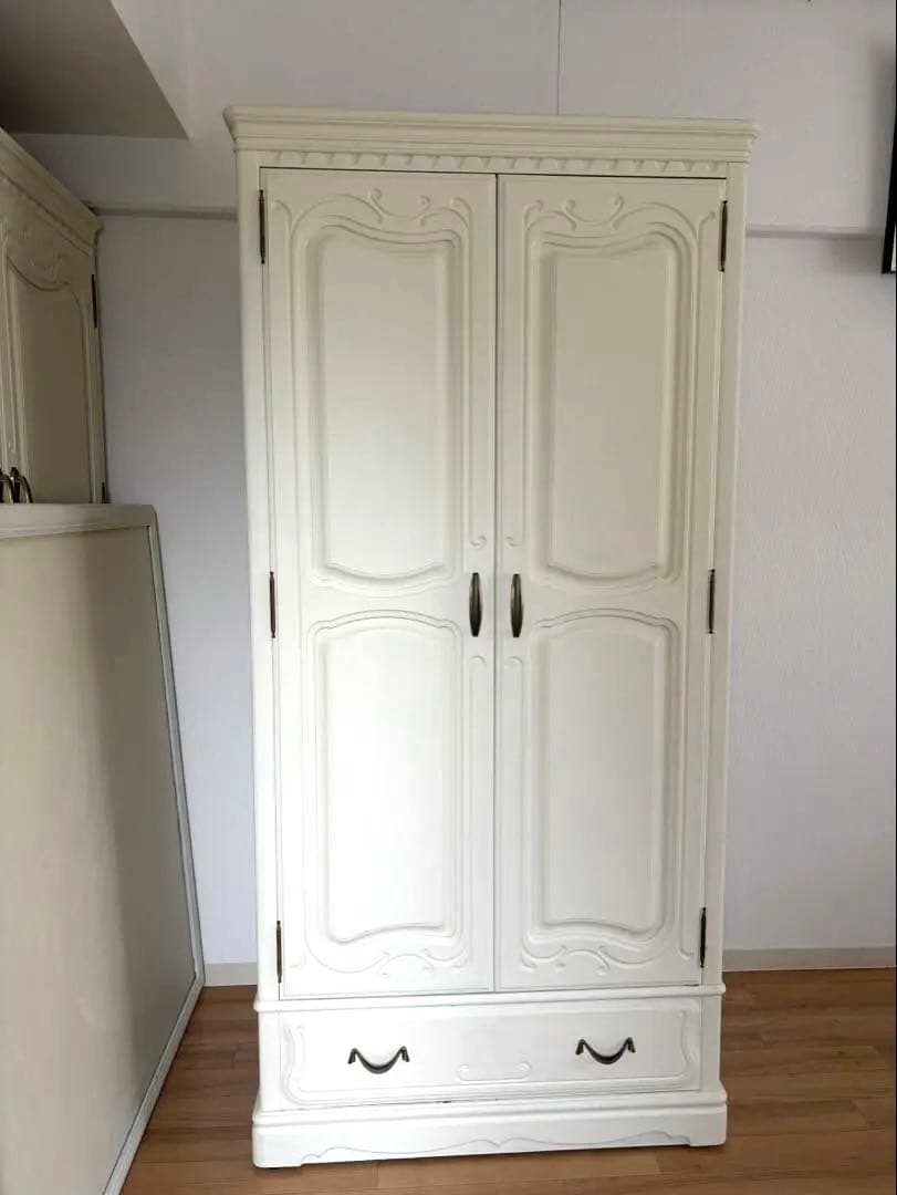 s*s様 【リメイク家具】洋風 婚礼タンス 姿見付き オフホワイト ミルクペイン