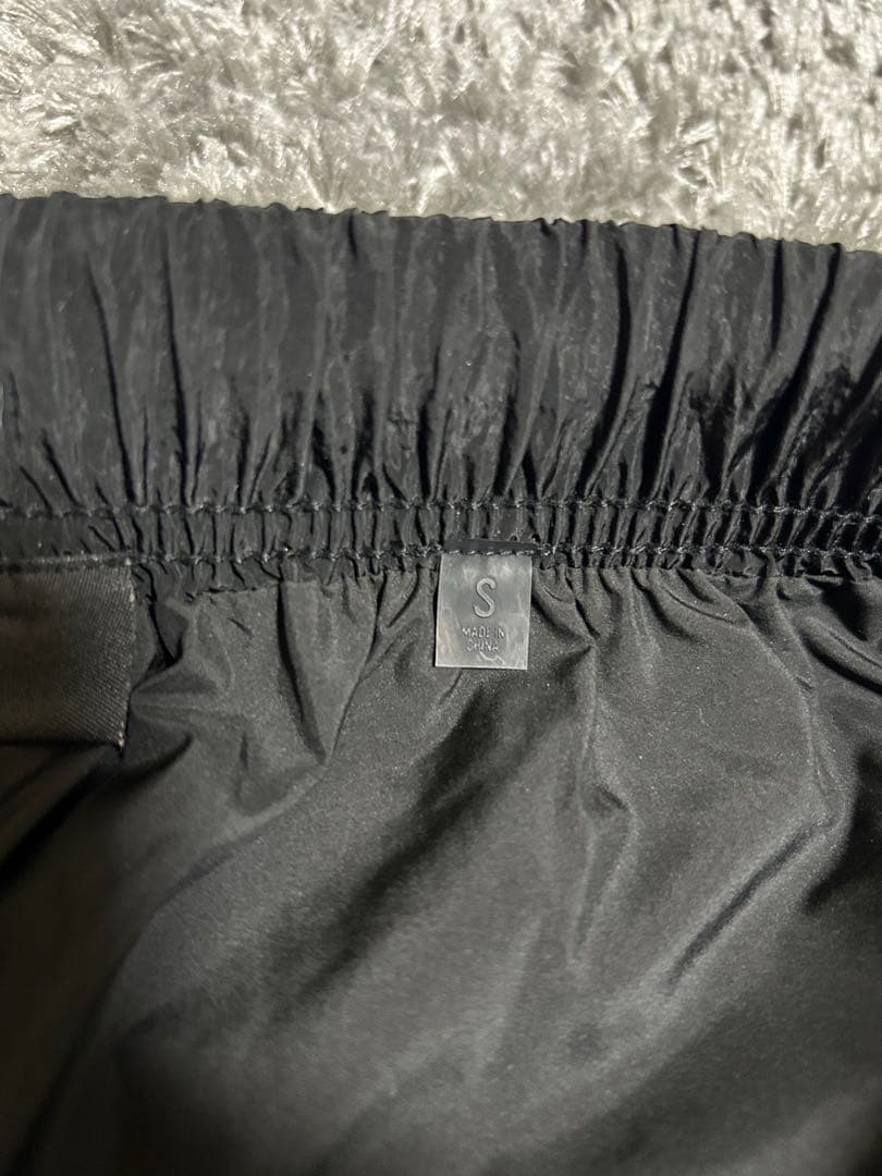 FEAR OF GOD ESSENTIALS ブラックワークパンツ ゴムウエスト