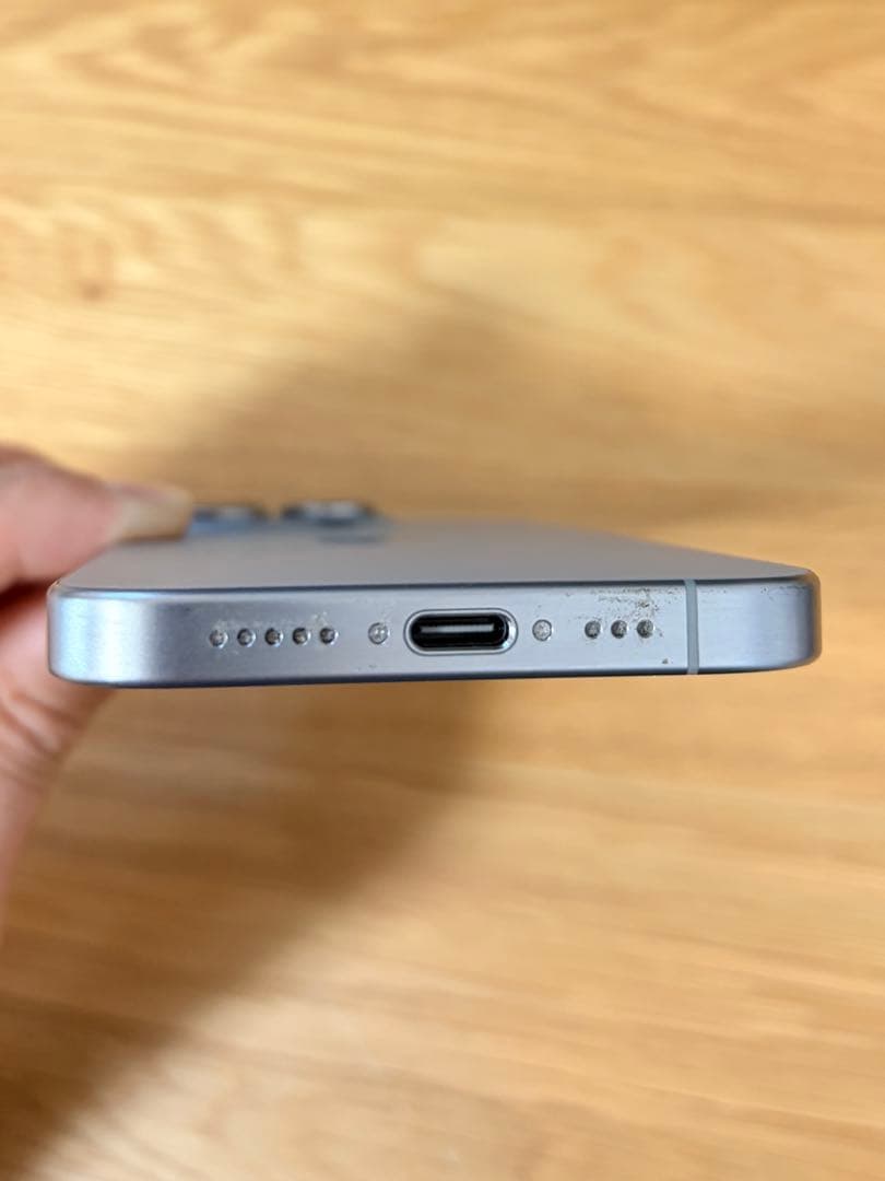 iPhone 15 Pro 256GB ナチュラルチタニウム本体