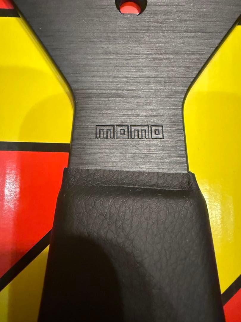 モモ　ステアリング　35パイ　並行輸入品