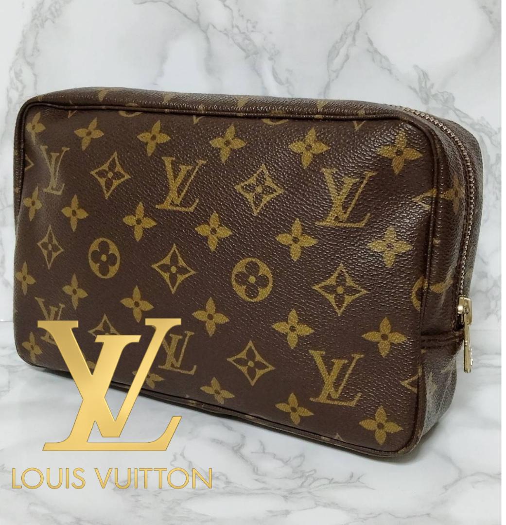 LOUIS VUITTONクラッチバッグ　トゥルーストワレット23