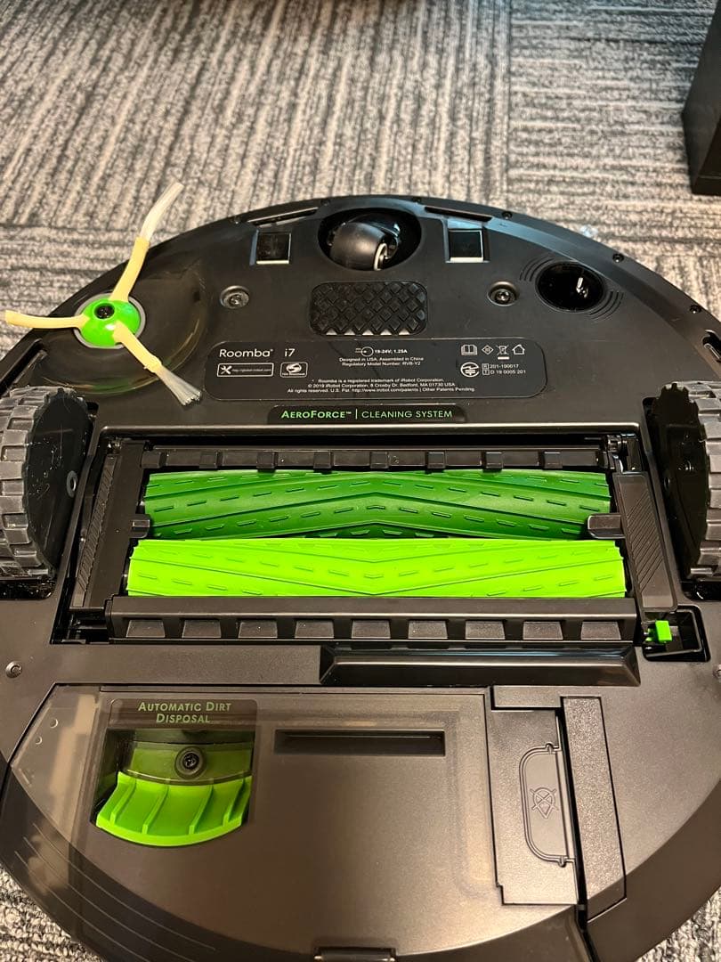 ★クリーニング済み★iRobot ルンバ i7+