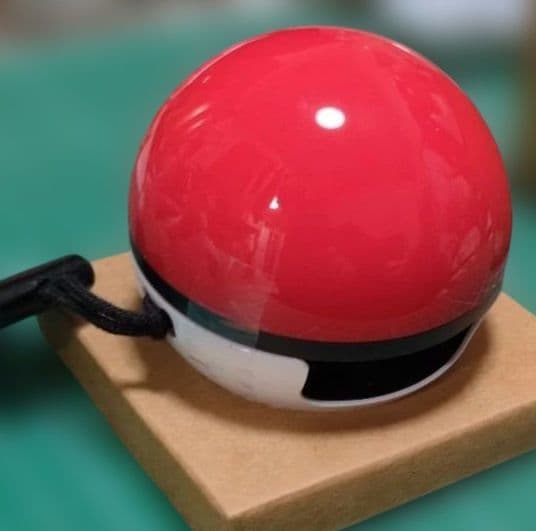 ​美品　Poké Ball Cover for Galaxy Buds2 Pro