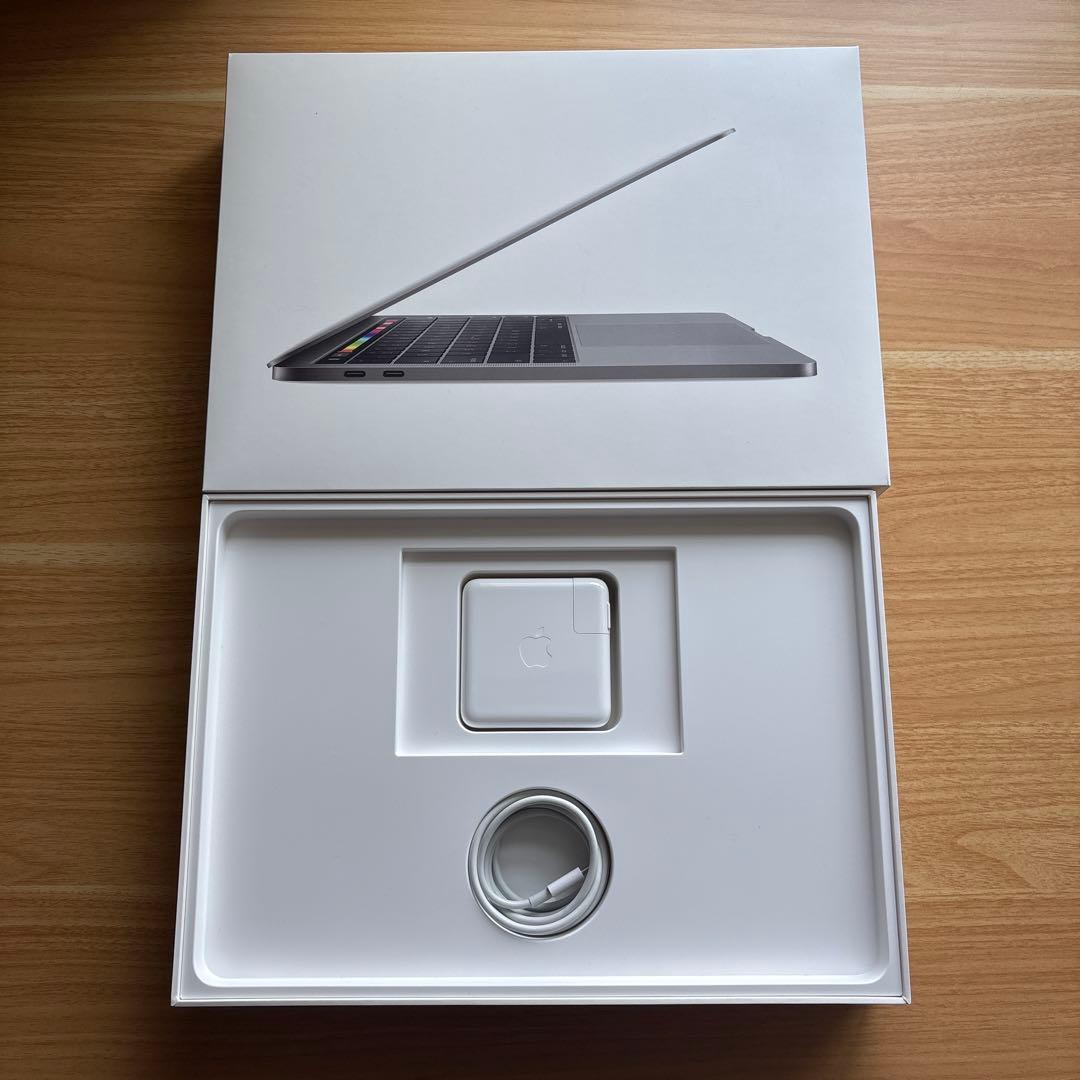 【美品】Macbook Pro 13インチ 2019 i7 16 256 UK