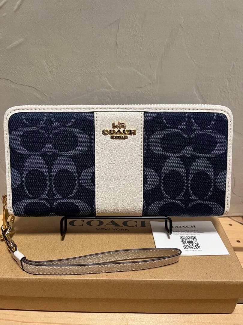✨️新品未使用✨️COACH ネイビー ホワイト 長財布
