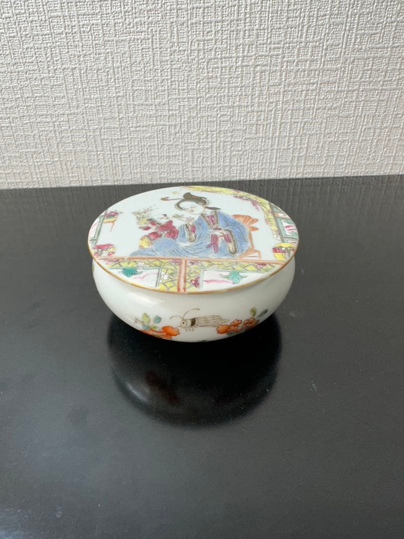 中国 清時代　咸豊年製　粉彩 香合 古美術　骨董　アンティーク