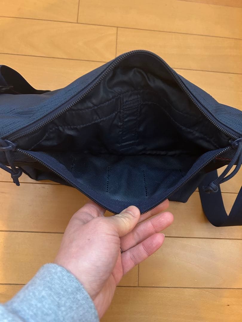 BEAMS PLUS 別注　BRIEFING ショルダーバッグ　　美品