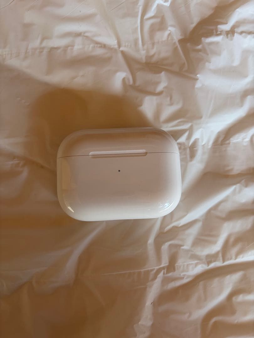 【美品】AirPods Pro2 本体 充電ケース付き