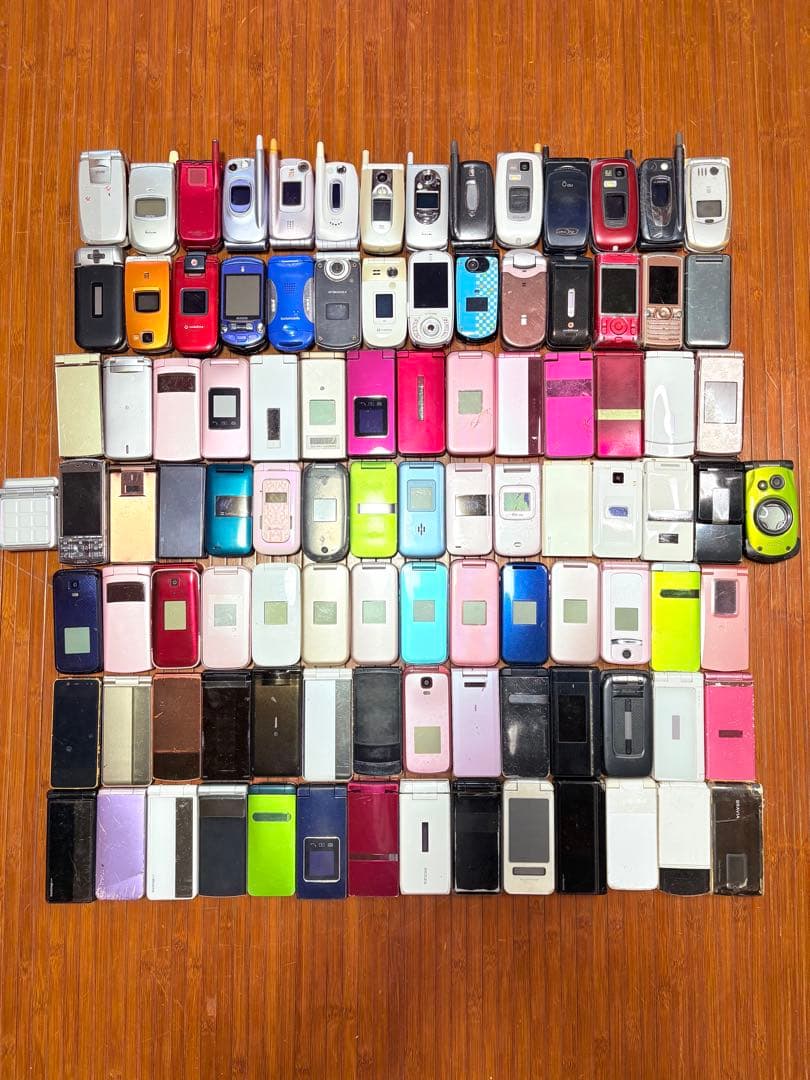 キャリア色々 ガラケー動作未確認ジャンク 100台