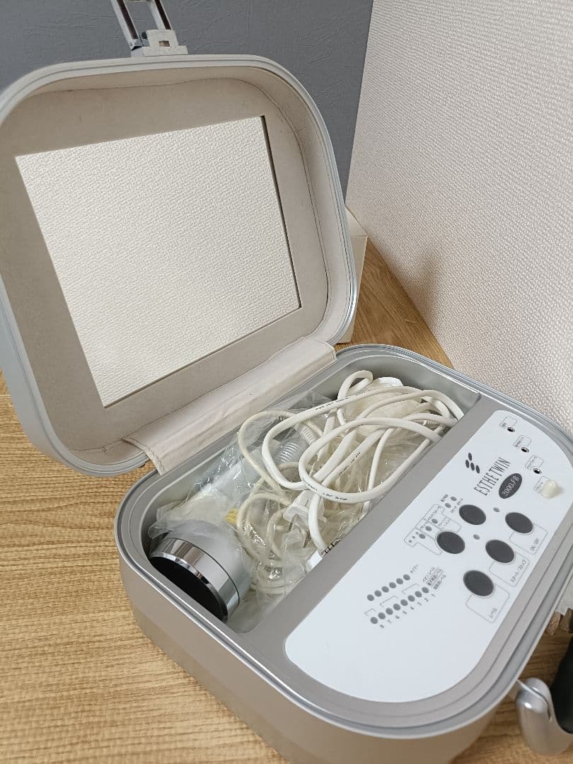 ESTHETWIN 2000-FB 美顔器