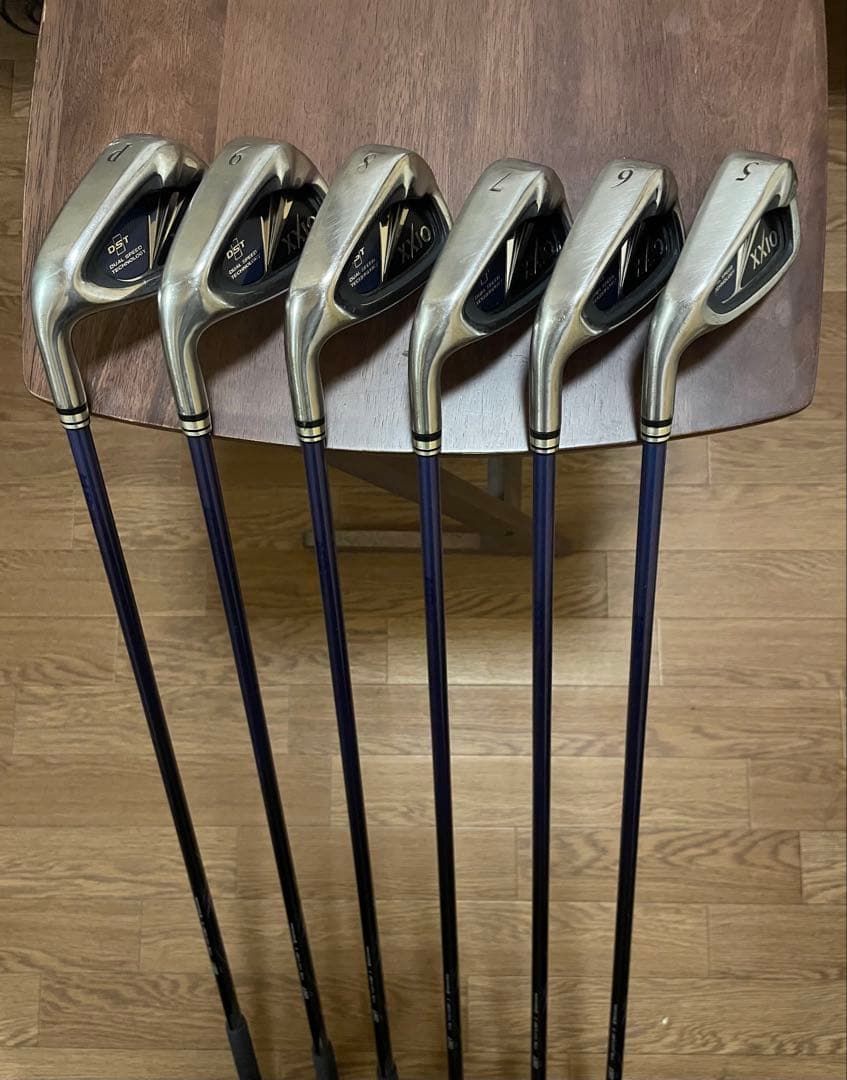 が*ん様 レフティ ゼクシオ8（ドライバー・アイアンセット）+ オリマーパター