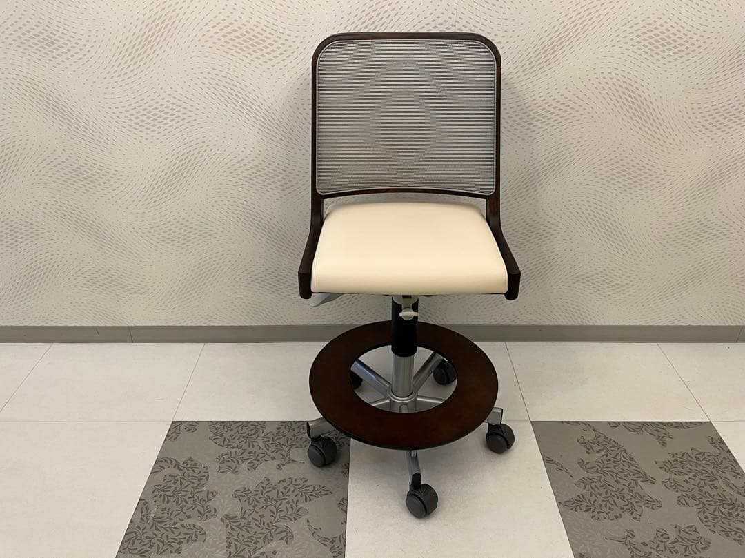 ♦️カリモク デスクチェア♦️高さ調整・回転可能