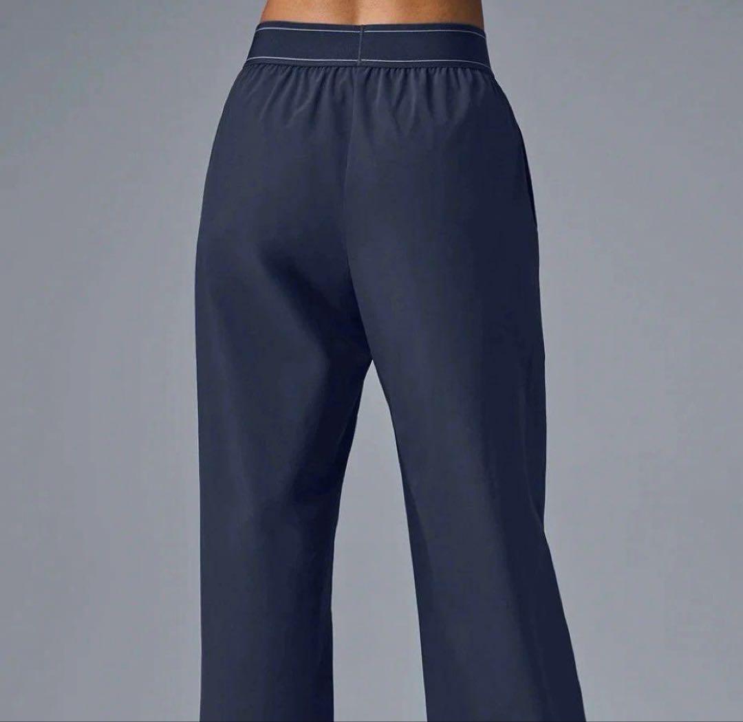 新品　Alo yoga　ヨガ　パンツ　トラウザー　ネイビー　Sサイズ　アローヨガ