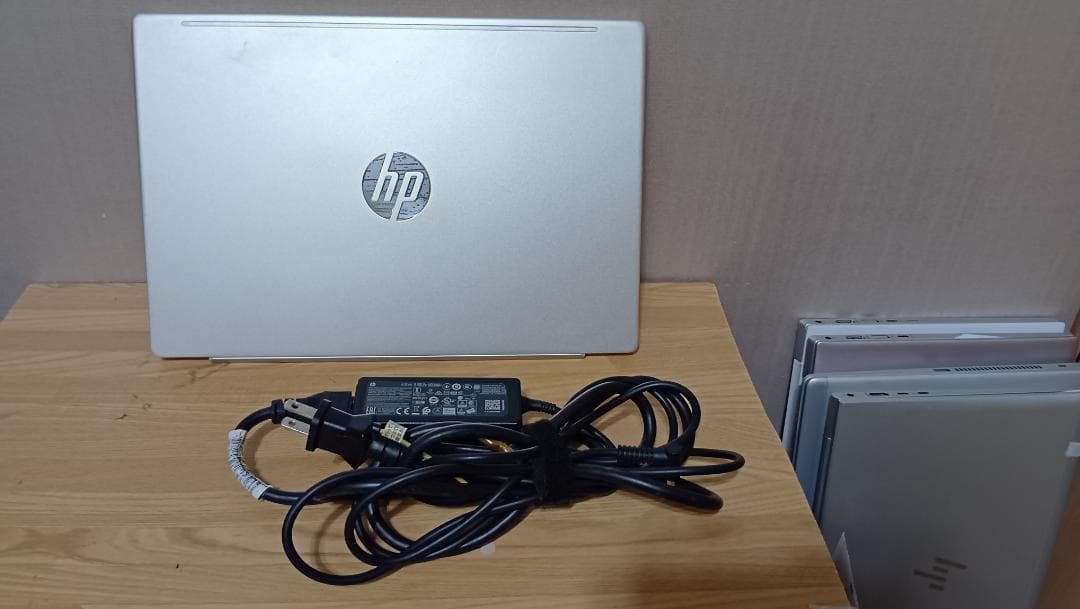hp Pavilion 13-an1043TU 10世代i5 ⑤ ゴールド