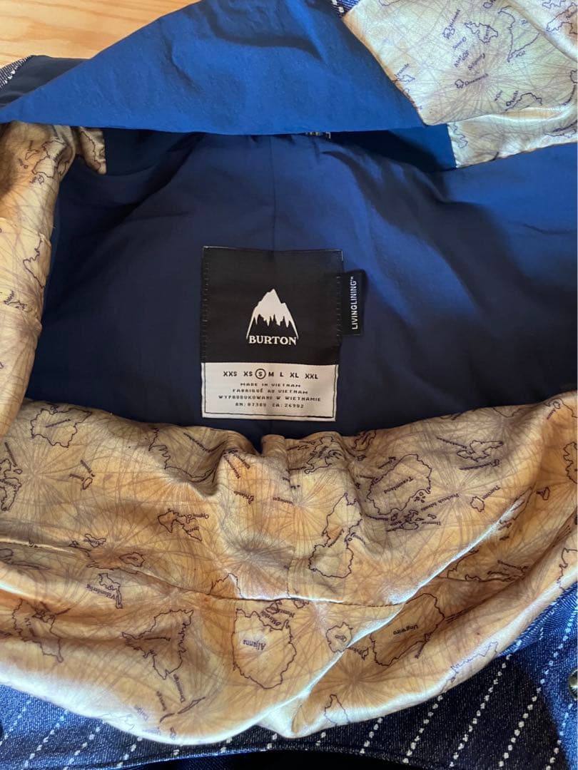 【未使用】BURTON women's 上下セット　ジャケットS、パンツS