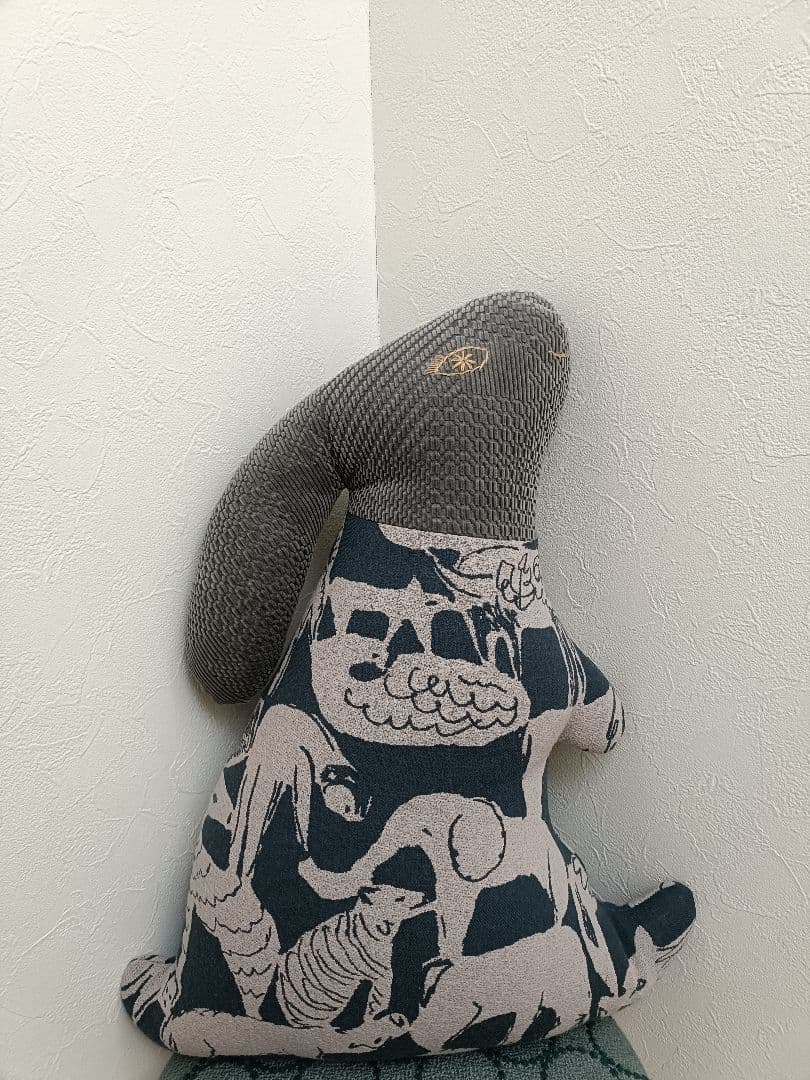 mina perhonenミナペルホネンうさぎクッション　ライフパズル