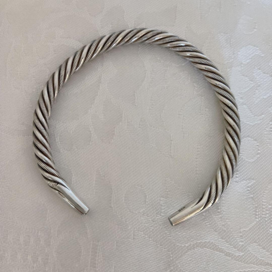 新品・未使用　タイ製銀製品(スターリングシルバー)　バングル