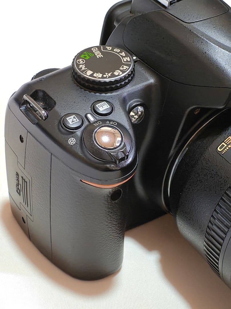 【値下げ】Nikon D3000 デジタル一眼 AF-S 18-70mmレンズ付