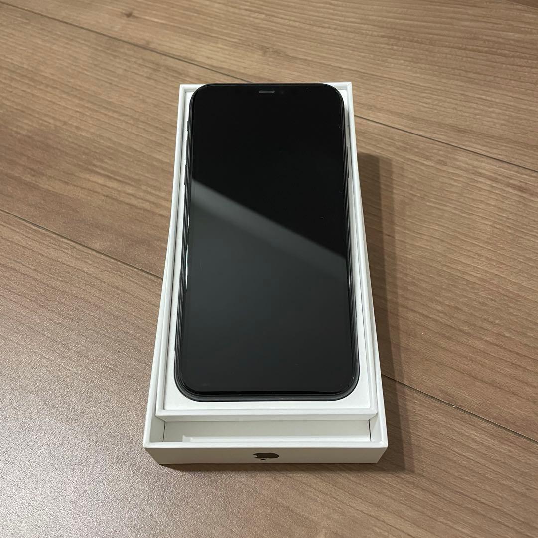 【箱有】iPhone 11 ブラック 128GB 76%