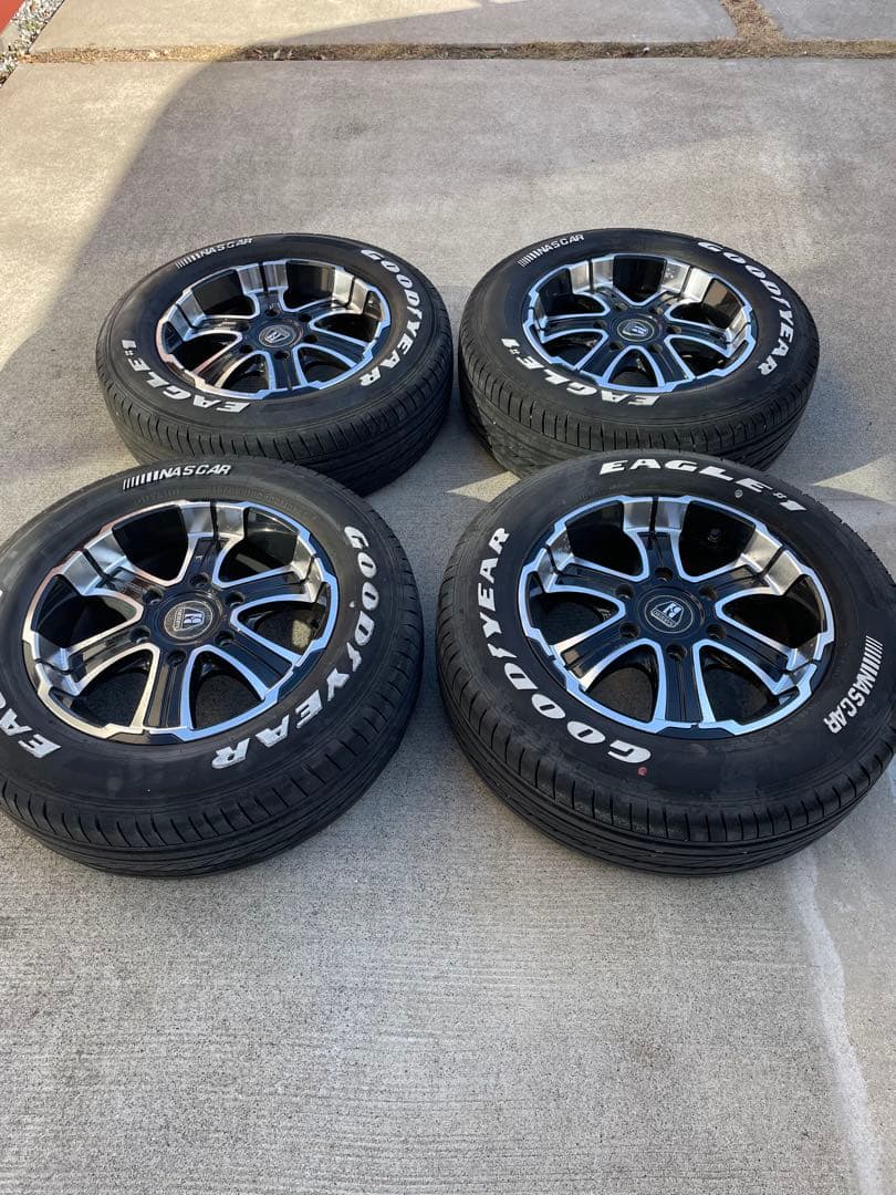 ハイエース　FLEX ホワイトレター　バルベロ　16インチ